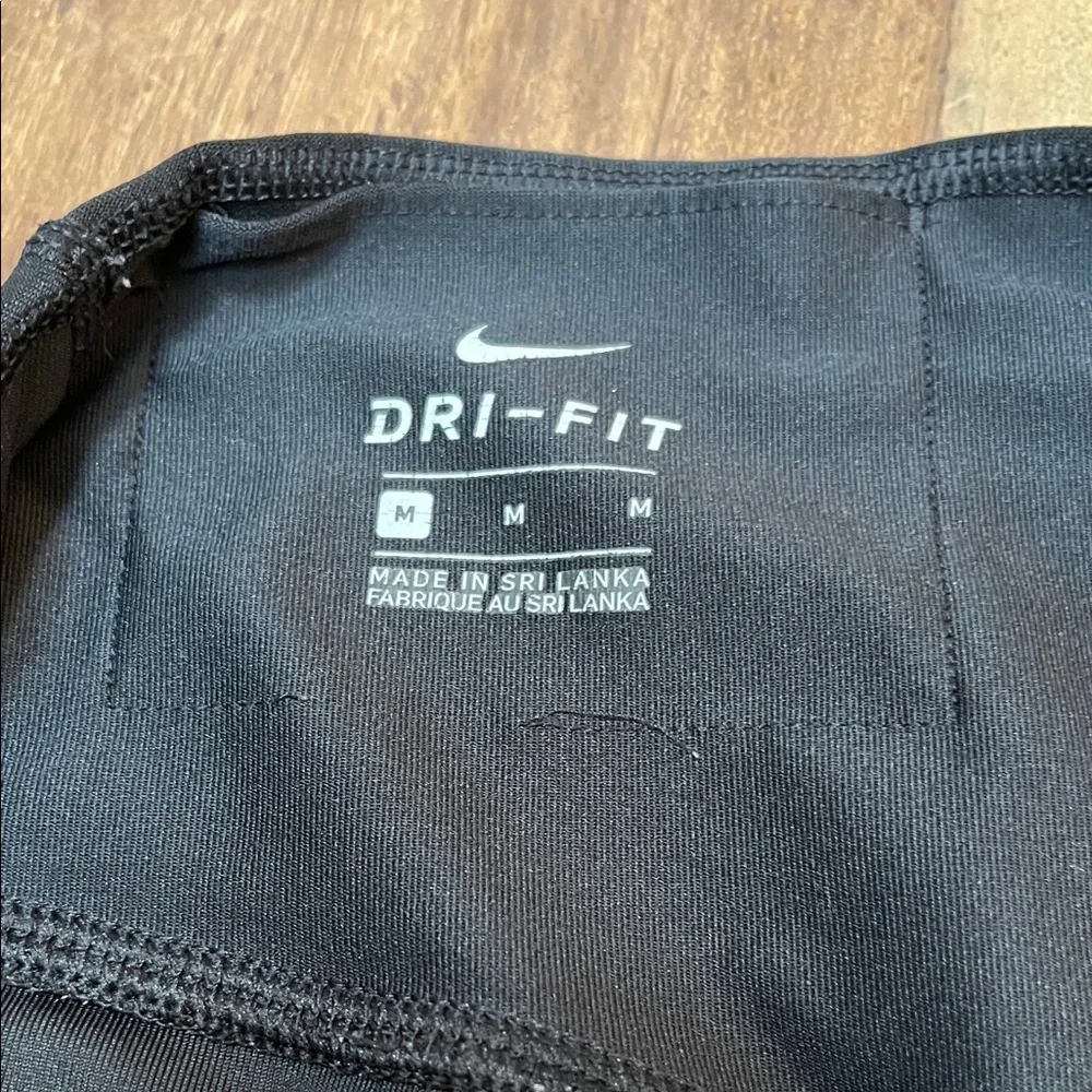 Nike Dri-Fit Black and Gray Leggings - Picture 5 of 6